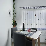 Apartment Monica *